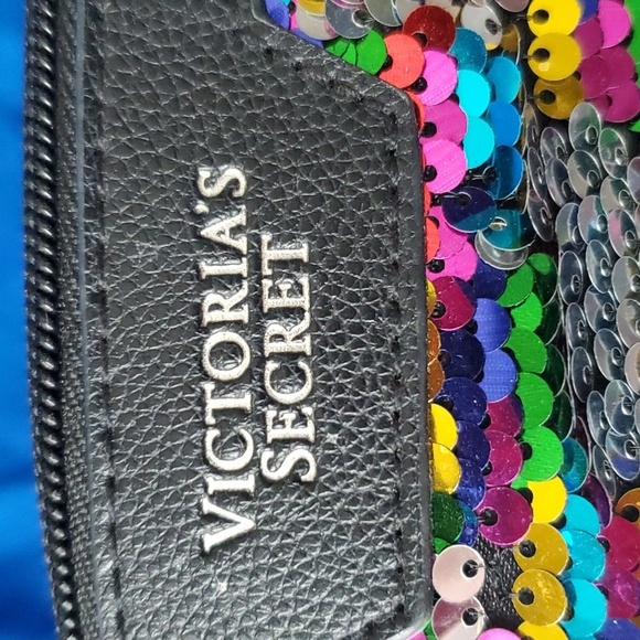 Limited Edition Victoria's Secret Sequin Pouch Make up Bag - Picture 8 of 9